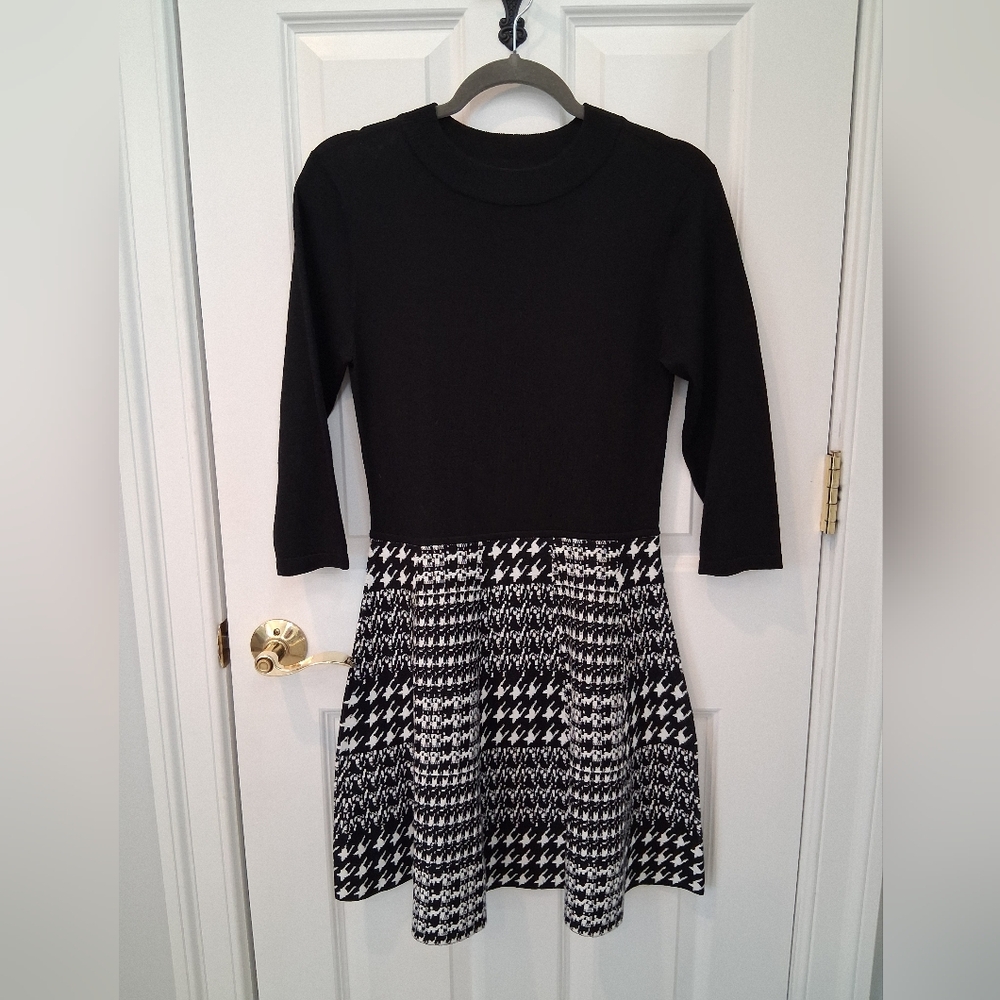 BCX Juniors Black and White Houndstooth 3/4 Sleeve Dress